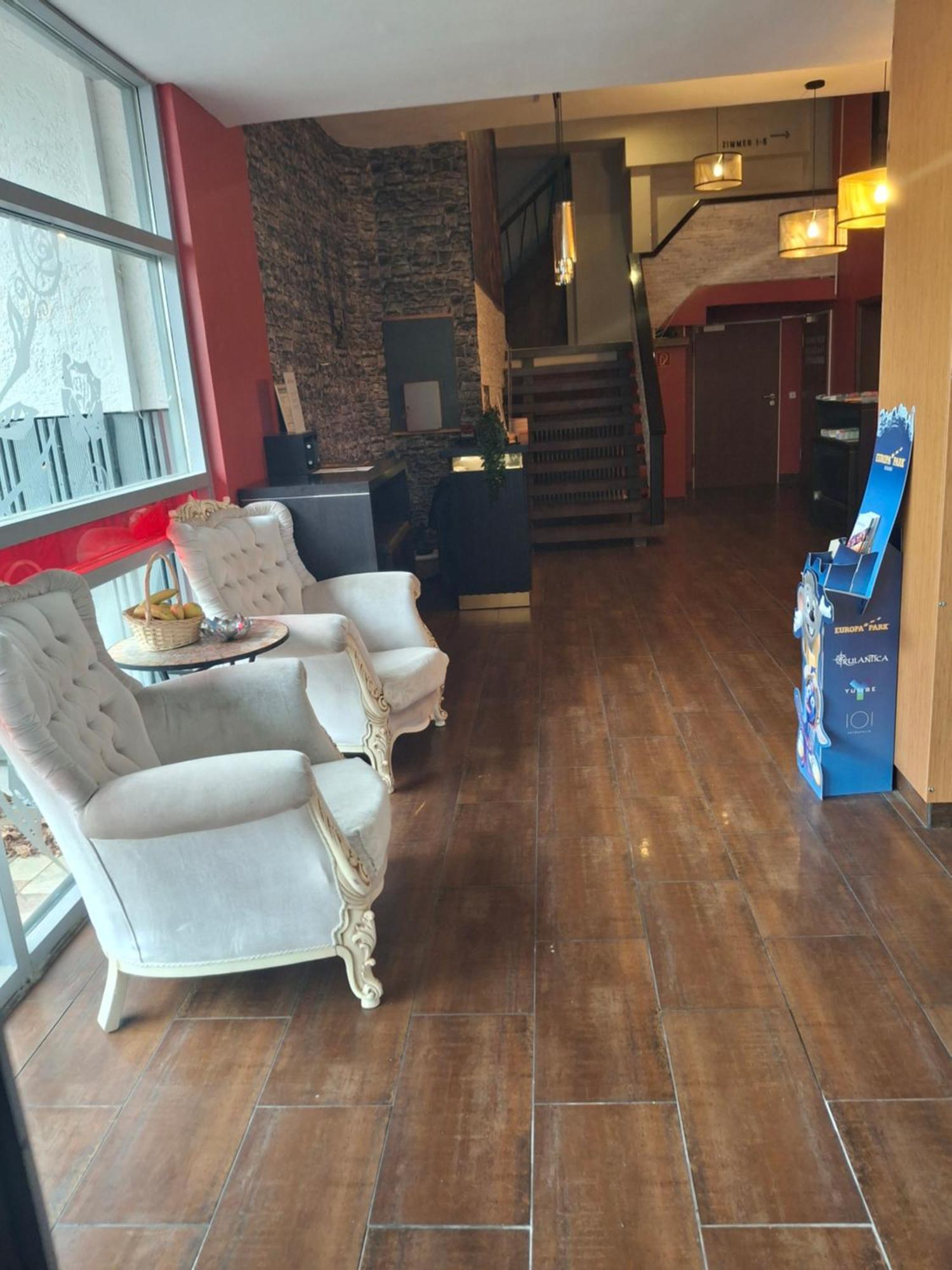 רינגסהיים Self Checkin Hotel Heckenrose Lorin מראה חיצוני תמונה